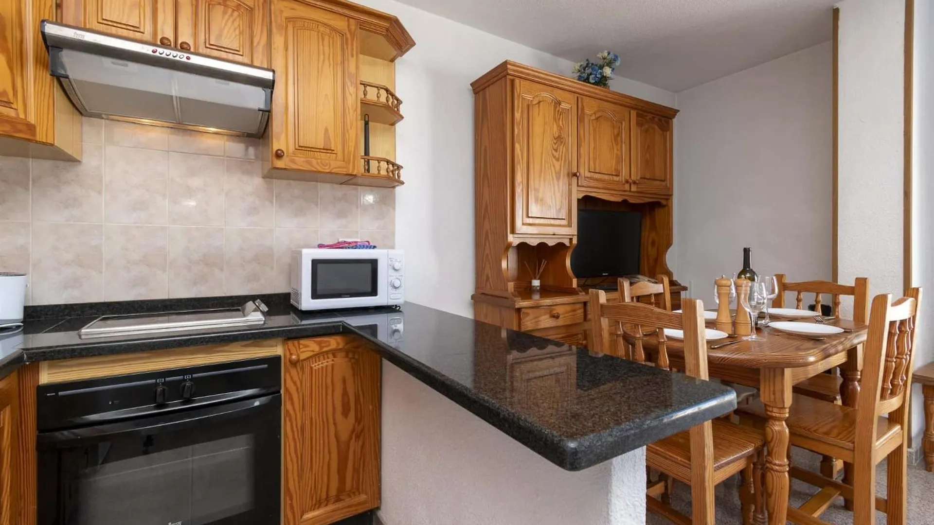 Daire Las Floritas 28 - Two Bed Playa de las Américas