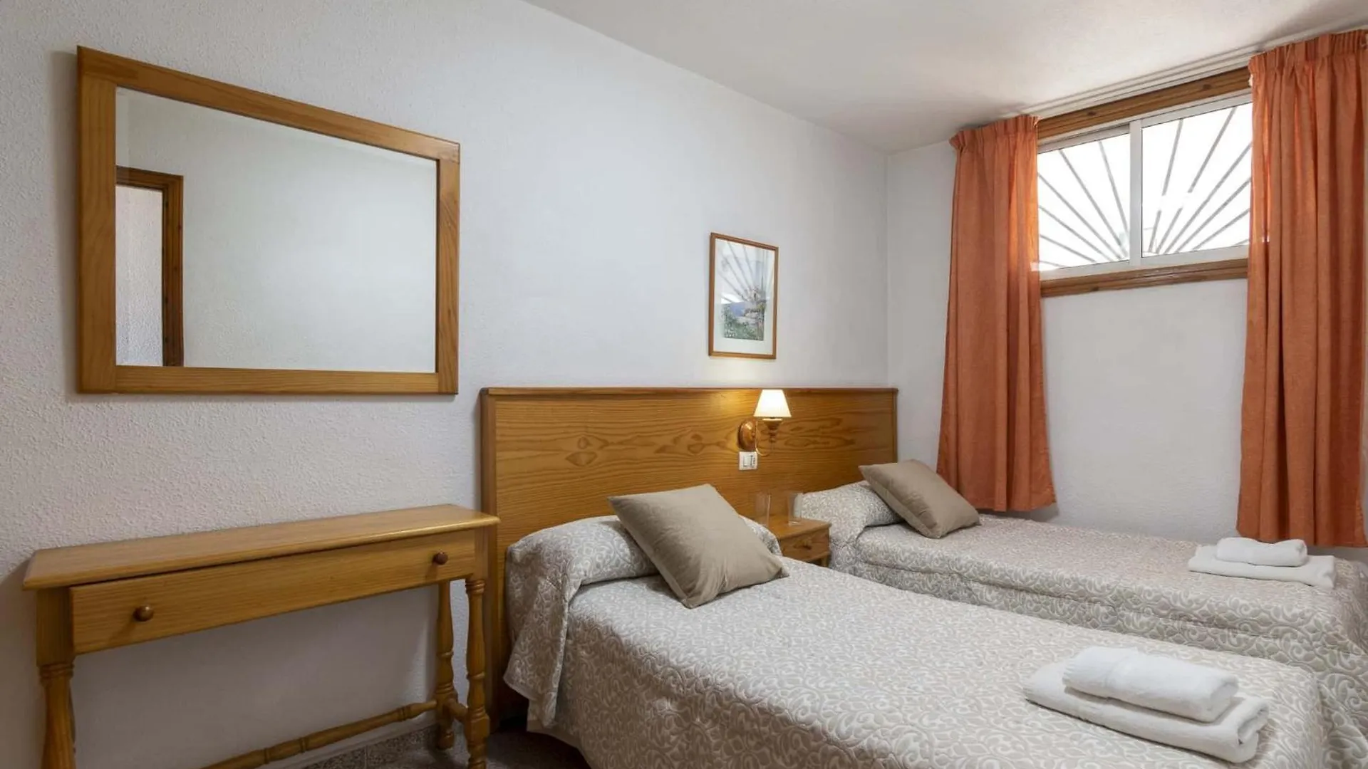 Las Floritas 28 - Two Bed Playa de las Américas Daire